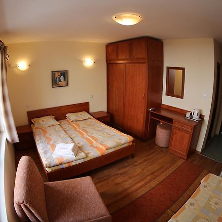 Aurora Guest House Νεσέμπαρ Εξωτερικό φωτογραφία