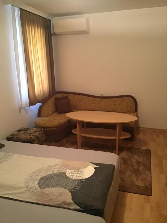 Aurora Guest House Νεσέμπαρ Εξωτερικό φωτογραφία